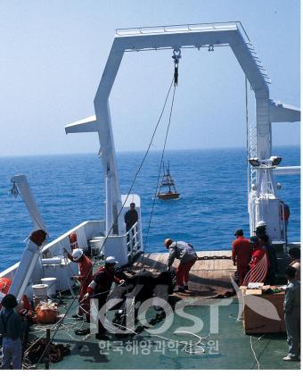 한국해양연구원 연구선 - 온누리호 활동 사진 의 사진
