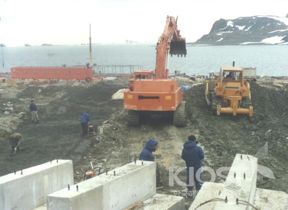 남극세종기지 건설공사 (1988) 의 사진