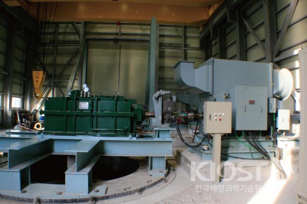 500kW급 동기발전기 적용형 조류발전 시스템 의 사진