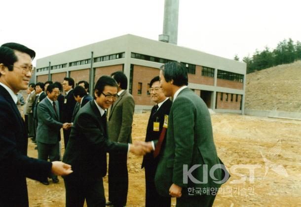 전학재 과기처 장관 방소 의 사진