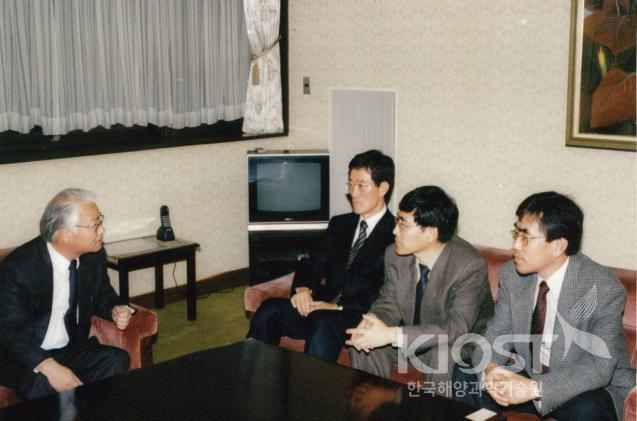 일본 큐슈대 응용역학연구소 방문(변원장님, 김철수, 이재학) 의 사진