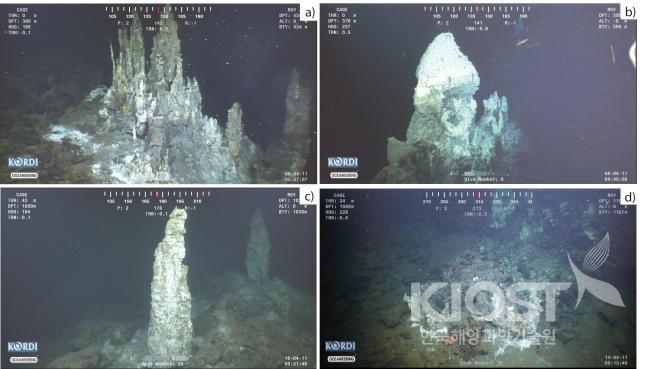 통가탐사권 지역에서 발견된 해저열수분출구, a) TA26해저산에 위치하는 열수 분출구 주로 아연과 금이 우세 의 사진