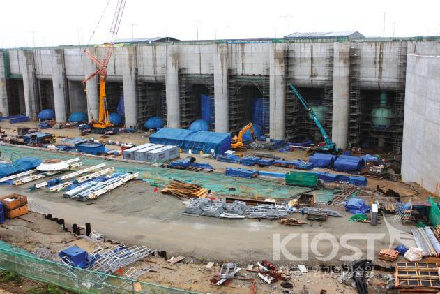 시화호 조력발전소 건설 광경 의 사진